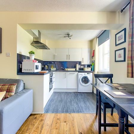 Stunning Studio Apartment Castle View 에든버러 외부 사진